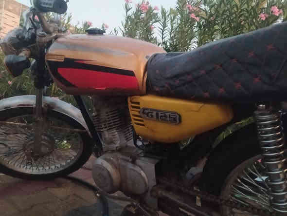 سلام عليكم دراجه للبيع كلك كلك كلك  دبلات جدد شتريتهن وزنجيل هم جديد ذهبي لاصلي وتايرات كدام وره جدد لاصليات قبا يومين جبتهن كشن مدوشم  موديل ٢٠١٩دراجه نضافتها ٨٠% سعر ٢٠١٠ وبيها مجال لاتتصل اذا مو شراي للستفسار انتصل وبيك خير ودلل  *********** مكاني واسط نعمانيه
