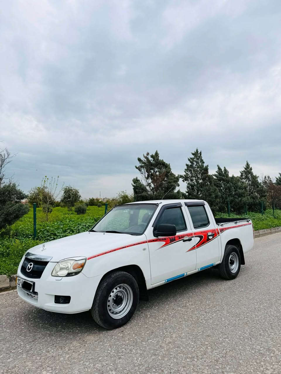 رەقەم تەلەفۆن (***********)
مازدە مۆدیل ٢٠٠٨ یابانی مەکینە ٨ و بەخ مەرغوب بی سبوغ بی لیدان شاشە ئایپاد و بلاجکتۆر تەبرید سارد و گەرم بەشەرت قفل مەرکەزی گێر و مەکینە و ئاکسل بەشەرت بەناو کردن و غەرامە بەشەرت شوێن هەولێر چوار تایەی نوێی لە ژێر دایە بێ کێشەیە سەیارەکە خاوێن ماوەتەوە نرخ ٨٧ وەرەقە و مەجال أربيل, العراق
