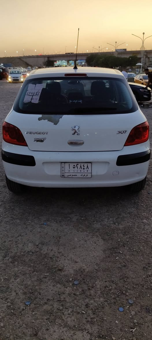 بيجو فرنسي 307 موديل 2006 .لاضربه ولا صبغ السياره كلين الدواخل لوك .الكير والمحرك والتبريد بلشرط التبريد ثلج. 4تايرات جديد .بطاريه والدينمو جديد .دسكات والفلنجات جديد. الكهربائيات عل بلاد كلش نضيف  .السنويه مشروع وطني .السياره اخو الجديد احله من الصوره الحقيقه .السعر 58 بي مجال ***********
