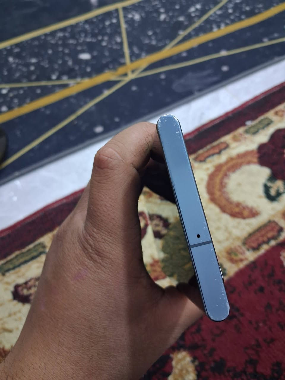 لبيع 22 لترع شرق اوسط جهازه نضيف حلوو ذكرته 256 رام 12 بي بس هاضه زلك بل كلاصه مو بل شاشه مامثر عل لمس ولا عل شاشه سيمكرت مالته نوبات يشتغل نوب لا بس نت نتصال كامرات كله شغال مابي شي بصمت وجع وبصمت صبع كله شغال سعره 300 الف وبي مجال مكاني شعب ***********
