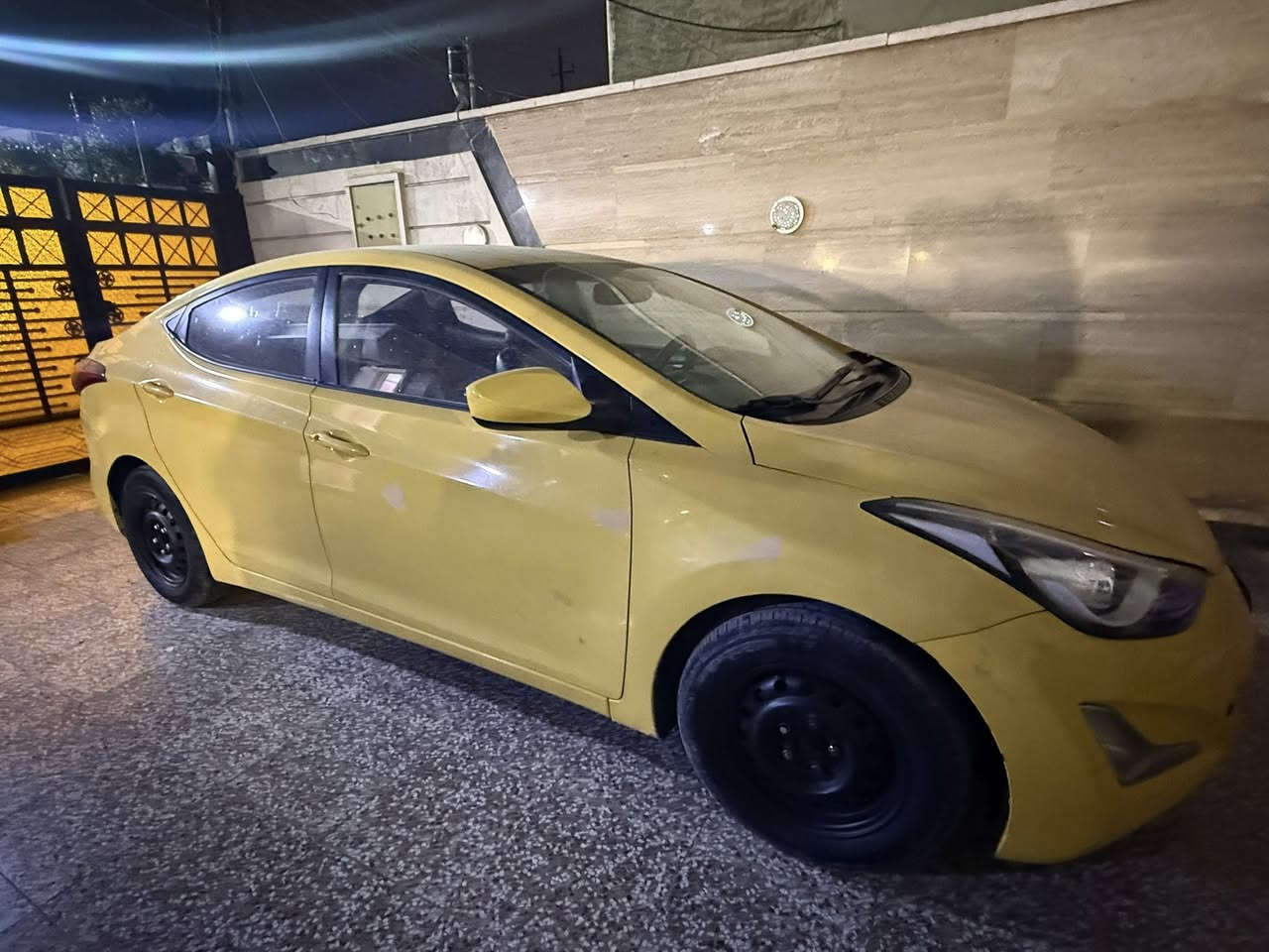 السلام عليكم النترا خليجي  موديل ٢٠١٤ معروضه ١٠٥ وبيها مجال بسيط السياره باسمي تحويل ثاني يوم  السياره  مكفوله  كفاله عامه من الضرر وتبديل محرك كير كفاله شرط السونار 
       📞: ***********
