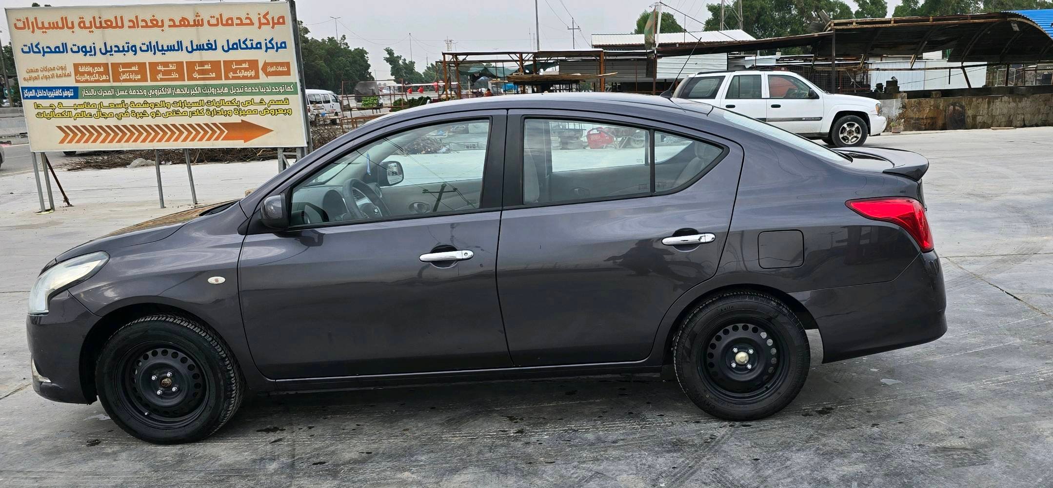 سلام عليكم 
للبيع نيسان سني هندي بليته زركه موديل 2022

ماشيه ٥٧ الف 

 رقم بغداد انكليزي 

باسمي حصرآ 

هزه جديده 

عنوان السياره بغداد الحسينية 

سعر 116$ وبيها مجال قليل 

رقم الهاتف 

***********