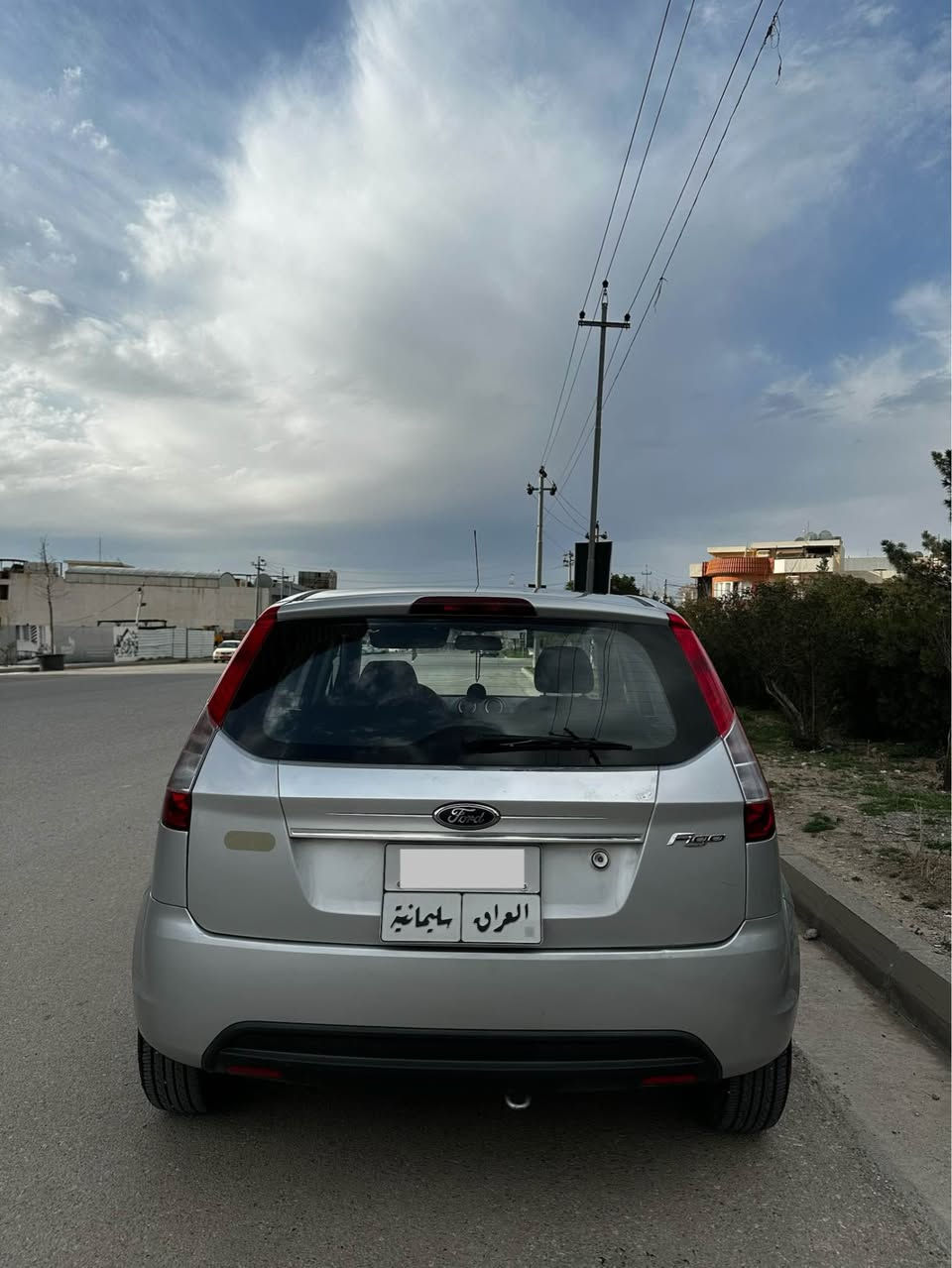 فۆڕد فیگۆ 2015 
بێ بۆیاخە، تەنیا ساردی هەیە
چوار تایەی تازەیە و 124 هەزار ڕۆشتووە
سەنەوی ساڵ زیاتری ماوە
گێڕ و مەکینە و تەحویل و غرامەی بەشەرت
نرخی 85 وەرەقە و مەجال

ژمارە مۆبایل
*********** السليمانية, العراق
