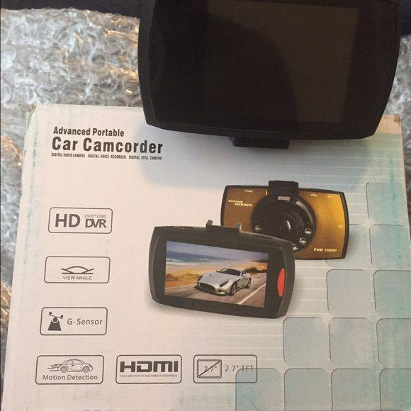 كاميرا السيارة المتقدمة Z-3060 بدقة HD وشاشة 2.7 بوصة

• تسجيل فيديو عالي الدقة (1920x1080P) يضمن لك التقاط أدق التفاصيل أثناء القيادة.

• مزودة بحساس G-Sensor الذي يعمل على حفظ ملفات الفيديو تلقائياً وحمايتها من المسح عند حدوث أي تصادم.

• عدسة بزاوية رؤية عريضة تصل إلى 170 درجة لتغطية أكبر مساحة ممكنة أمام السيارة.

• تدعم خاصية الرؤية الليلية بفضل 6 مصابيح LED مدمجة لضمان جودة التصوير في الإضاءة المنخفضة.

• خاصية كشف الحركة (Motion Detection) التي تبدأ التسجيل تلقائياً عند استشعار حركة حول السيارة.

• الشاشة: 2.7 بوصة TFT LCD بنسبة عرض 16:9.
• دقة الفيديو: الحد الأقصى 1080P (1920x1080) بصيغة AVI.
• دقة الصور: تصل إلى 5 ميجابكسل بصيغة JPG.
• الزاوية: عدسة واسعة 170 درجة.
• التخزين: تدعم بطاقة ذاكرة Micro SD حتى 32 جيجابايت (غير مرفقة).
• البطارية: ليثيوم بوليمر مدمجة بسعة 300mAh وجهد 3.7V.
• الطاقة: مدخل 5V تيار مستمر 1A (عبر شاحن السيارة المرفق 12V-24V).
• المنافذ: منفذ USB، منفذ HDMI، ومنفذ AV-OUT.
• الصوت: ميكروفون وسبيكر داخلي مدمج. بغداد, العراق


**إذا كنت صاحب هذا الإعلان وتريد حذفه لأي سبب، رجاءا أرسل رسالة إلى الدعم الفني**