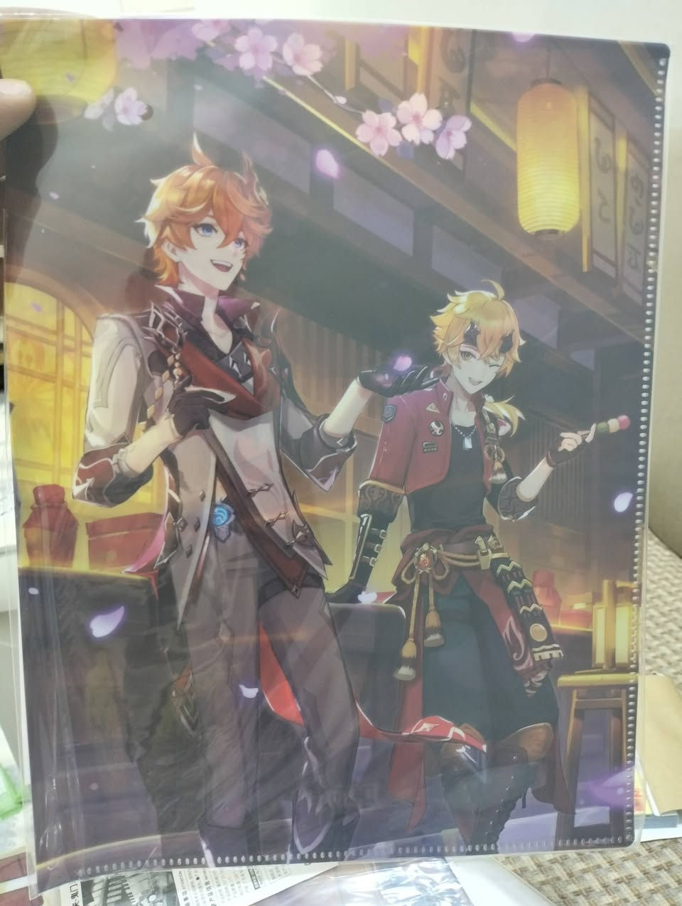 شارة هاراجين نوفيلت المعدنية الورقية الملونة لعيد ميلاد
بكج كامل متكون من 4قطع 
بعده كبس


**إذا كنت صاحب هذا الإعلان وتريد حذفه لأي سبب، رجاءا أرسل رسالة إلى الدعم الفني**