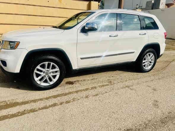 السلام عليكم للبيع جيب 2011كندي كفاله عامه من الصبغ والضربه بيها مكانين بارد فقط اقل من شبر 👍
كير محرك تخم تاير جديد كله وضع شركه 
سياره جديده معنى كلام مال جناي ماشيه 160كيلوا
زيرو زيرو سياره رقم بغداد بسمي تحويل مباشر 👍
مكاني ديالى بيع فقط بس جناي يخابرني👍
سعر 183وبيها مجال حگ جيه ❤️
***********
