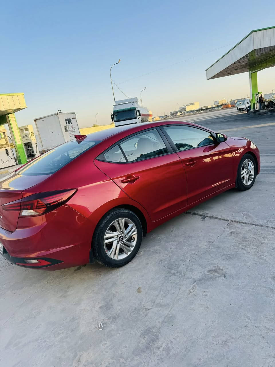 النترا 20 مكفولة ما بيها قطرة صبغ كير اي تي مكينة صدر كلشي بلادي شركة .  شاشة كامرة دوارة سياقة ذاتية تحكم ستيرن حساسات امري رادار امامي جانبي تدفئة تبريد مود درايف  144 وبيها مجال 
مكان بغداد المحمودية
***********
