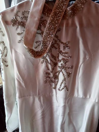 فستان عقد بسعرر 60 قياس من 50ال 60


**إذا كنت صاحب هذا الإعلان وتريد حذفه لأي سبب، رجاءا أرسل رسالة إلى الدعم الفني**