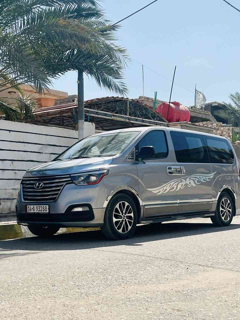 ستاركس للبيع اصل 2012ومرمزه ومعلايه 2023
