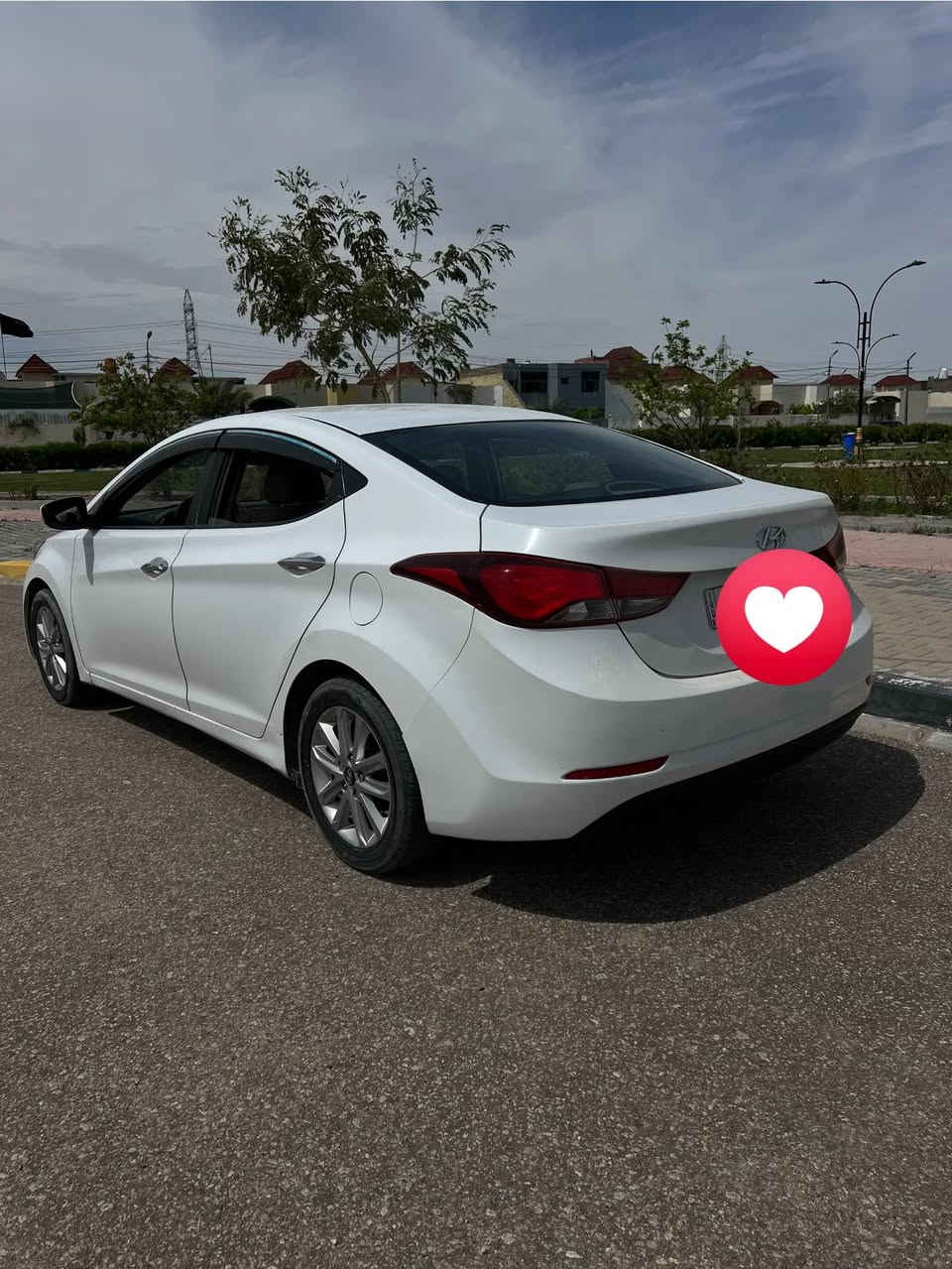 ألنتره ٢٠١٥ خليجي
السياره نضيفه بيها  رشات صبغ ٤ قطع مكينه كير خير من الله طلع بيها صوت رواجز وسويتها كملهته السياره عايزه بس نواعم بل حداديه مكانها نجف السعر ١١٥ وبيها مجال للشراي بل خدمه
استفسار اكثر ***********
