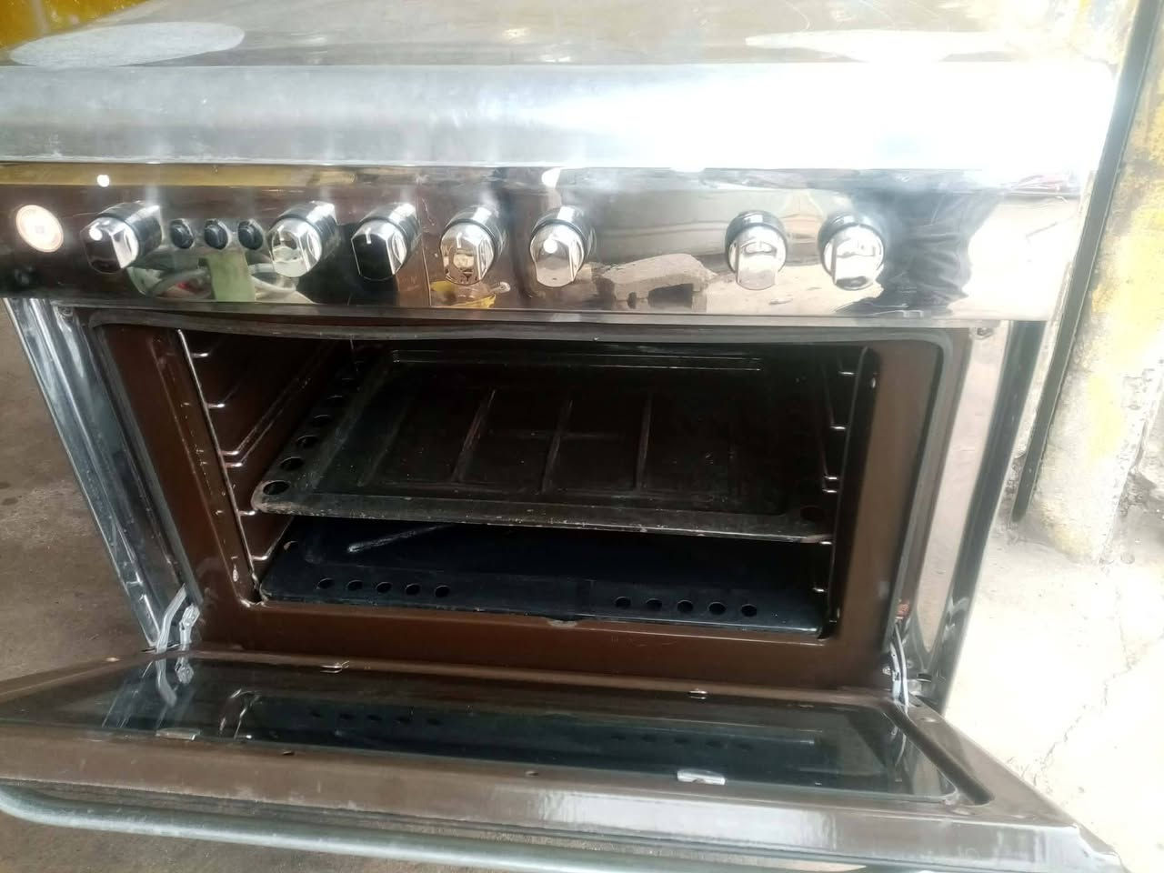 طباخ مصري فريش خمس عيون نظيفه حيل 
السعر ٢٠٠
العنوان كراج شمال 
أسبوع ضمان


**إذا كنت صاحب هذا الإعلان وتريد حذفه لأي سبب، رجاءا أرسل رسالة إلى الدعم الفني**