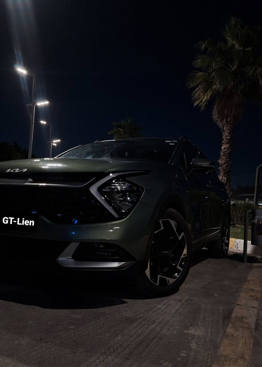 للبيع كيا سبورتاج 2023 خليجي 

السيارة وارد خليجي 
▪️فل كامل 1/1 مواصفات GT-Line 
يعني قفلة السبورتج شيجي ببالك مواصفات موجوده بيها
▪️محرك 4 سلندر سعة 2.0 دوش
يعني انسى الدوانز
▪️لون مميز جدا (زيتوني شذرة الميتالك)

المواصفات

▪️بانوراما كاملة
▪️مقاعد جلد مع تبريد وتدفئة للمقاعد
▪️تحكم كهربائي للمقاعد الامامية
▪️تدفئة ستيرن
▪️كاميرات خلفية وحساسات أمامية وخلفية
▪️رادار جانبي 
▪️نقطة عمياء مع التحذيرات المخاطر 
▪️مثبت سرعة ذكي، المحافظة على المسار
▪️شاشة كبيرة وعدادات ديجيتال
▪️اندرويد اوتو ، ابل كار بلي
▪️تشغيل بصمة ودخول ذكي
▪️تشغيل عن بعد 
▪️ويل GT-Line الرياضية
▪️باب خلفي كهربائي
▪️إضاءة LED كاملة  
▪️كشاف زينون
وباقي المواصفات GT-Line المعروفه
رقم اربيل هزة وفحص جديدة شرط تحويل ثاني يوم

رقم المالك : ***********
