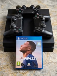 بلي 4 فات (1 تيرا) نظيف جداً مع 3 يدات ولعبة FIFA 22 🎮 السلام عليكم شب...