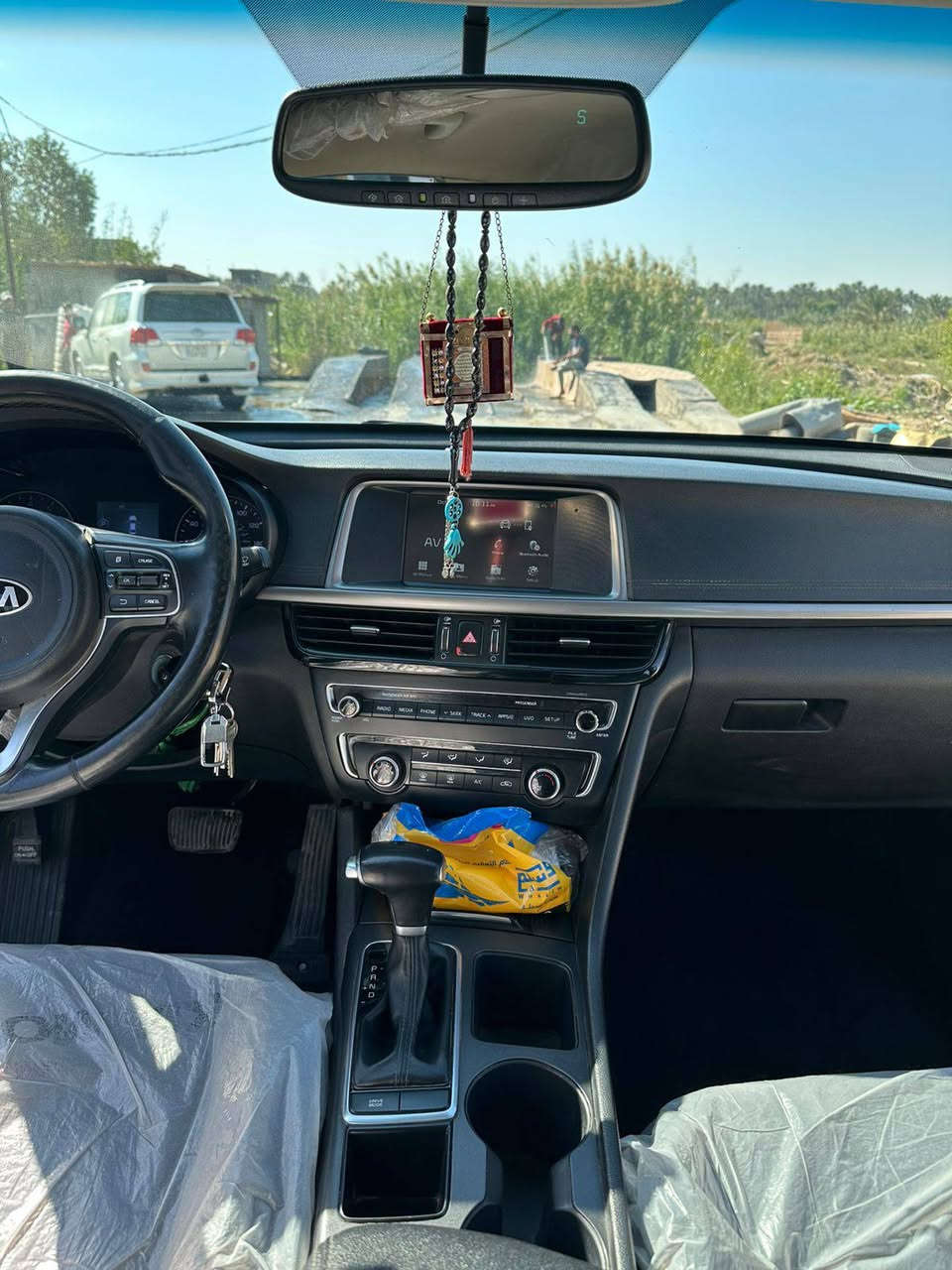 سلام عليكم
اوبتما موديل 2018امريكي
 مواصفات باب ثاني موضحه بصور سياره مكفوله كير ومكينه وحداده 
تدفئه تبريد بشرط
-تحكمات جهتين 
-هيتر كشنات 
-انضمه قياه 
وباقي مواصفات المعروفه 
ملاحظه (سياره مكفووووووله من كلشي عدا البنيد سونارها بلصور وذا تريد وين ميعجبك افحص)
مكاني بابل 
 ‏‪***********‬‏ اتصال او واتساب 
سعر ١٣٥وبها مجال للشراي
