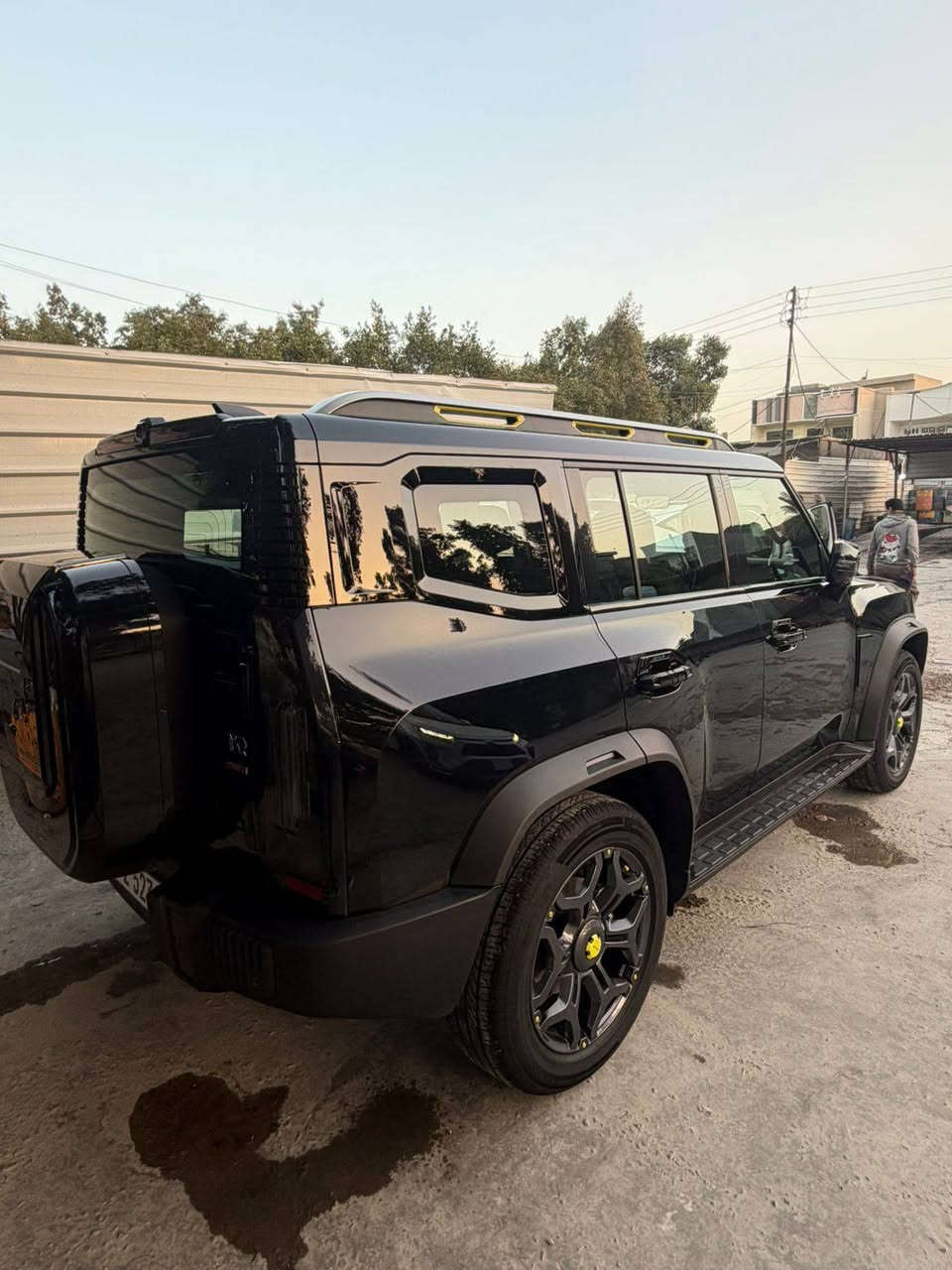 سلام عليكم جيتور t2موديل 25 ماشيه 15000 لكجري داخل زيتوني حزام برتقالي
بيها دعجه عل كد اصبع بلجاملغ الخلفي 
السعر 37 مليون ***********
