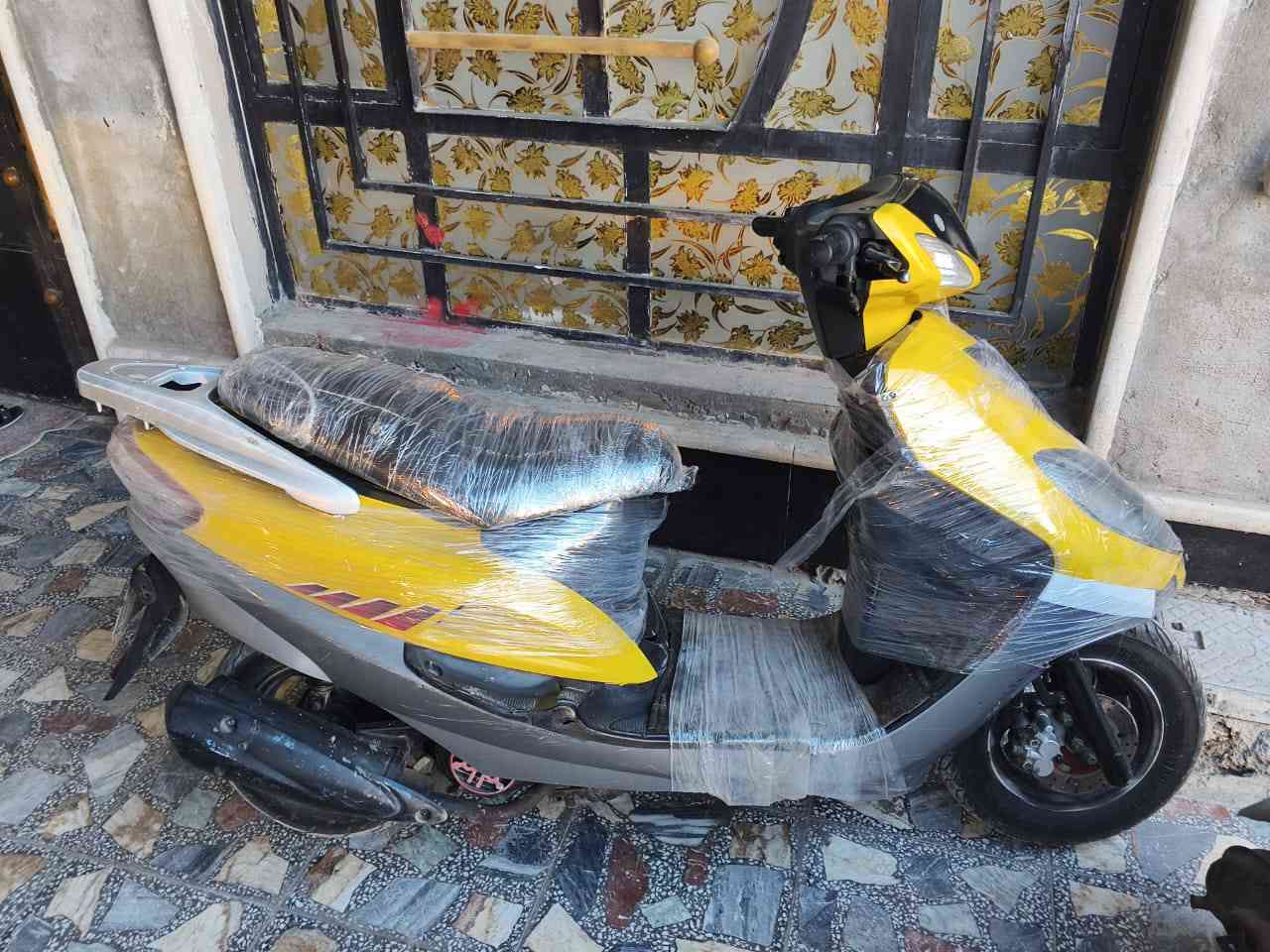 سلام عليكم دراجه للبيع أو مراوس حسب القناعه نضيفه نفس ما بل صور موضحه مكاني بغداد البلديات متواجد عل فيس وتساب *********** السعر 350
