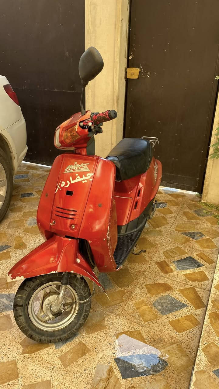 ياماها منت 
مكينة ستندر مامفتوحة 
كلو شغال مابي أي نقص
( السعر 250 )
رقم الموبايل ‭0774 260 7414‬
