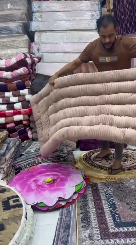 بابل قضاء جبله شارع المركز
مجمع السيد للمفروشات
للحجز والاستفسار واتساب ***********
