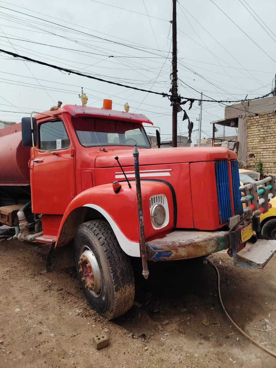 اكسل مال حديث شاص مقفول وفران داكشن***********% 113سكاني111 مكينه 12 ونص سوبر رقم بغداد موديل 79
