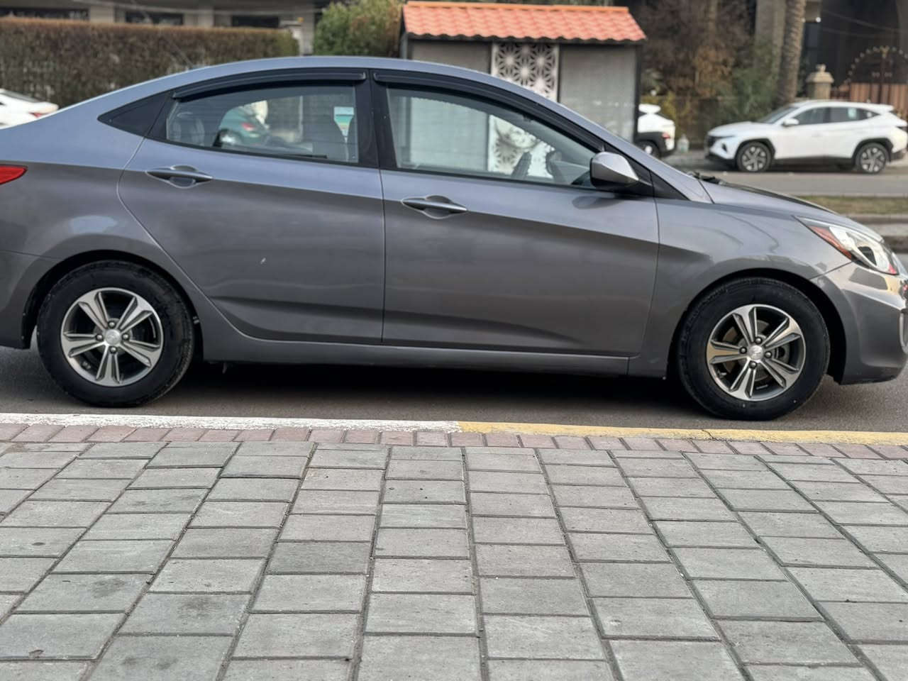 سلام عليكم اكسنت موديل ٢٠١٣ وارد أمريكي داخله أكلين ليبل واحد ماشيه ٩٧. سياره جديده متصرف عليه ألف مكينه كير مكفول صدر تبريد تخم تاير سياره بيه ٣ قطع أثر شخوط مكفوله من الضربه وأفتح فقط رش بدون معجون على وضع الشركه رقم بغداد مكان بغداد شارع فلسطين معروضه89بيه مجال حق جيه ***********
