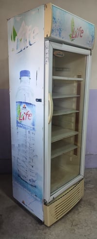 عرض ثلاجة • عارضة محل • واجهة محل • ثلاجة عرض • ارفف محل • معدات محل •...