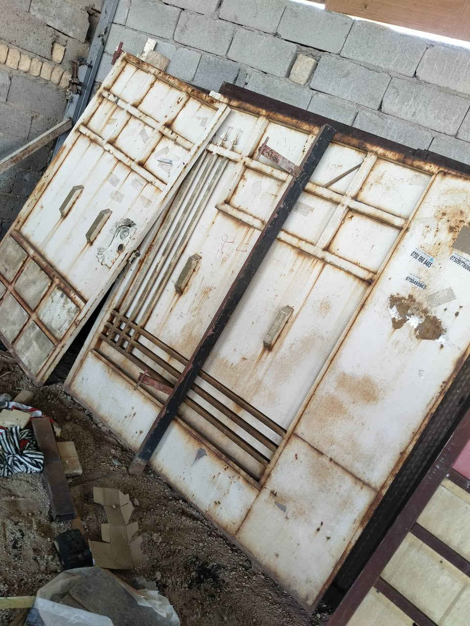 سلام عليكم من رخصت صاحب الاكروب بيبان خشب والحديد والامنيوم والشبابيك مستعمل باله درجه اوله البيع جمله ومفرد كميات خير من الله اذا احد عنده محل ساحه ويريد يشتغل ع باب الله يجي ونساهل ويا وتوصيل عدنه اذا جمله بس المفرد ماكو توصيل عنوانه سماوه قضاء الرميثه رقمي ‏‪***********‬‏
