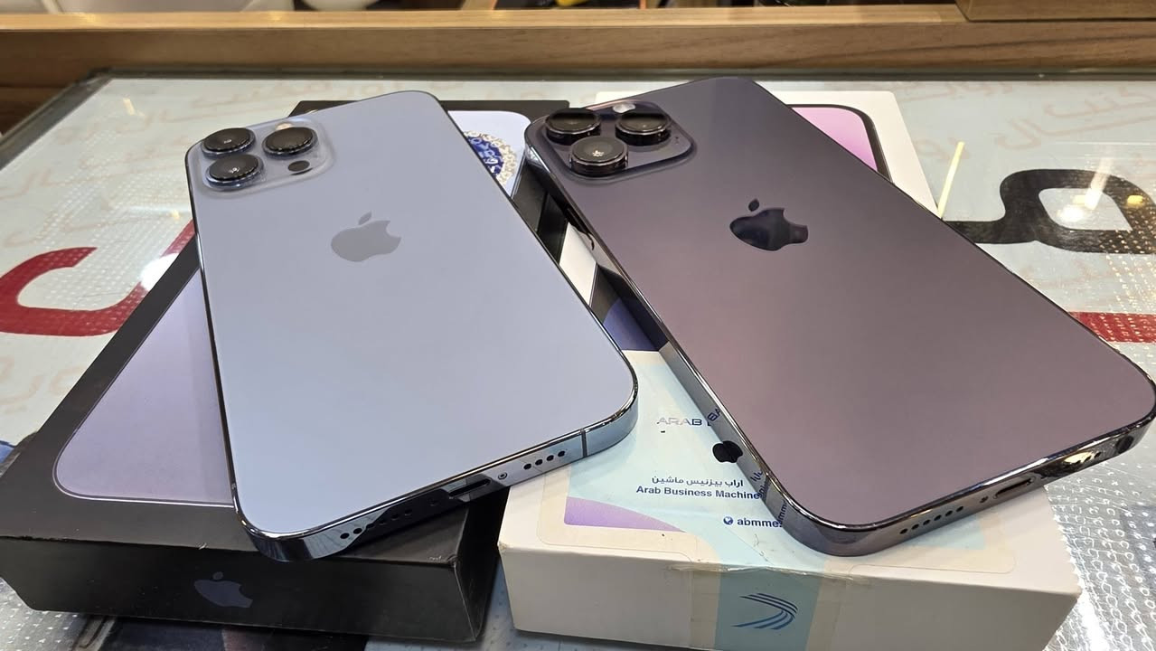 بيع شراء مراوس نشتري جميع الاجهزه الجديده والمستخدم
رقمي للاستفسار ***********

13برو ماكس عربي شرق أوسط بطاريه 86حقيقيه مامرفوعه 
ملحقاته كامله 

14برو ماكس عربي شرق أوسط بطاريه ٨٣ ملحقاته كامله ذاكره ٢٥٦
