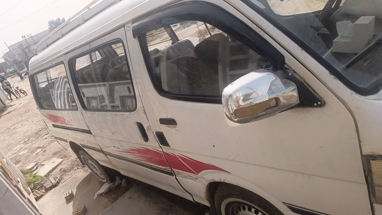 سلام عليكم فتون موديل 2009 شرط تحويل سعر ٥٥وبيها مجال حك جيه
***********
