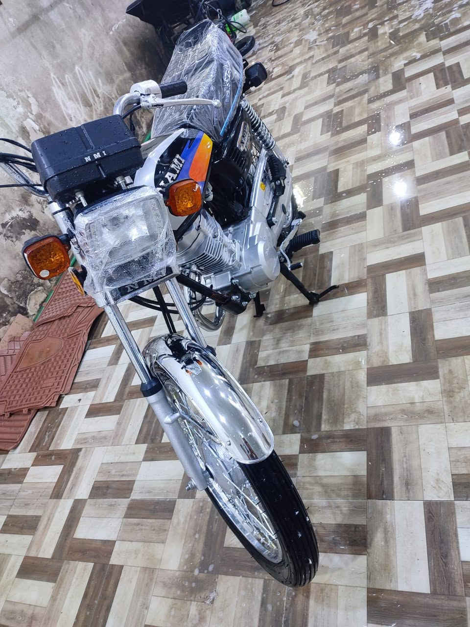 السلام عليكم دراجه للبيع نامه اصلي موديل ٢٠١٩ نضافه فول
*********** عمارة, ميسان
