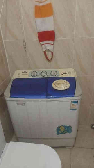 اثاث للبيع قيم وخذ 
***********
