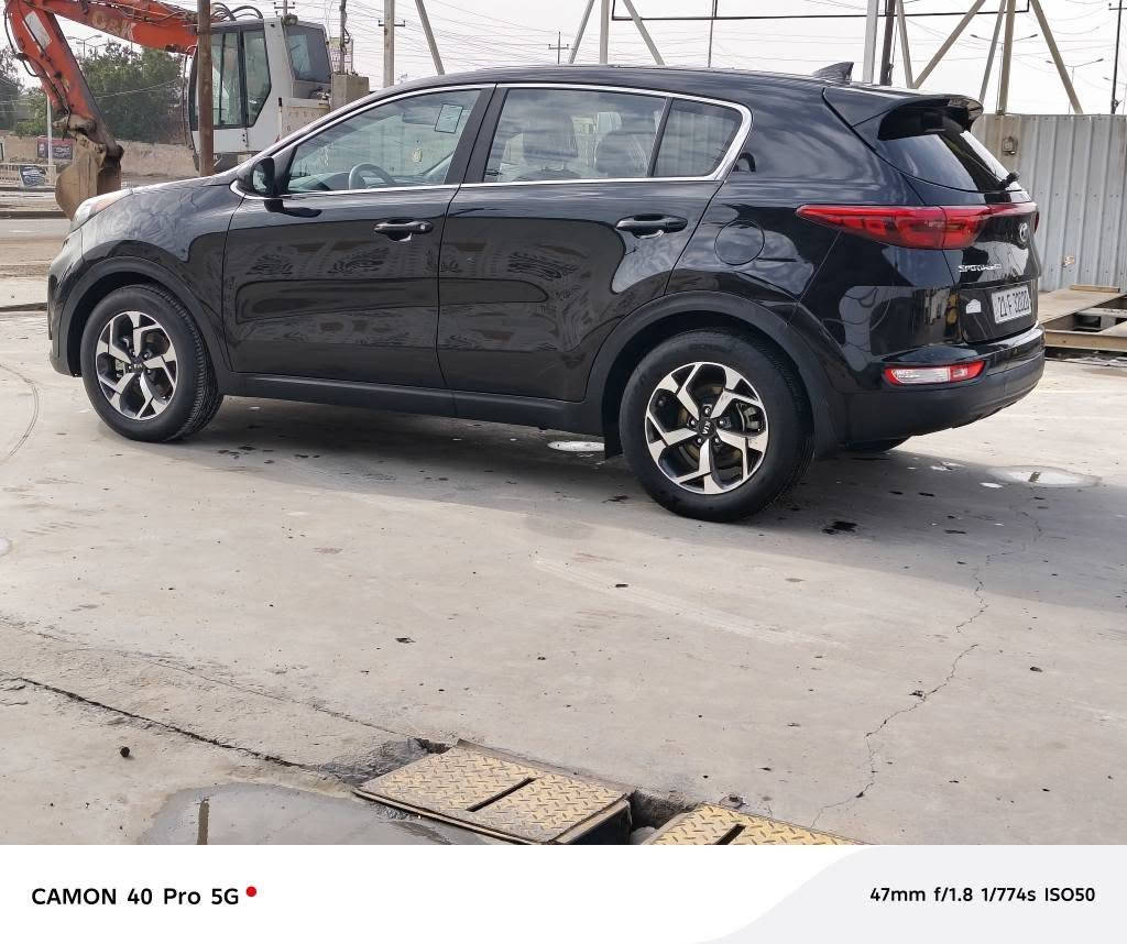 سبورتج 2019 
مكينه 2400
رقم سليمانيه مميز هزه ورقم جدد 
السياره وارد امريكي 
بيهه قطعتين صبغ  
شرط بدون دواخل ابد قطره داخل مابيهه 
ارباك برده 
داخل جلد احمر وسود بلادي 

تبريد قطعتين شاشه كامره تحكمات ستيرن 
ماشيع 61  جاهزه وحلوه ممتعوبه 

سعر 158 
مكاني بغداد الحسينيه *********** اكر, نينوى
