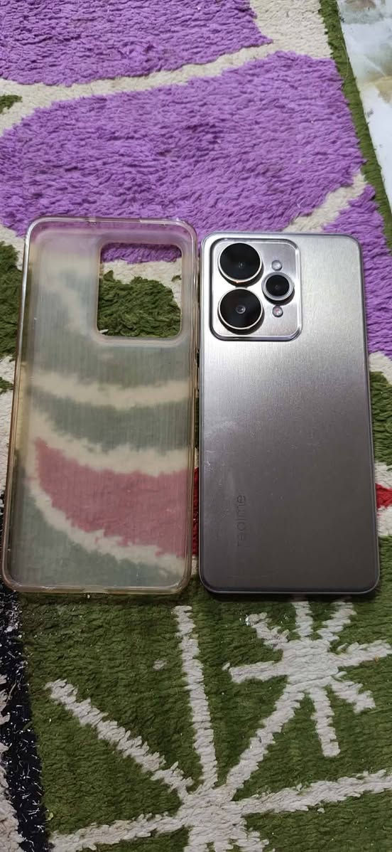 مراوس realme 15 5G ريلمي 15 في جي نضيف بس بيه هاي خطوط كله مكفول جهاز خو جديد كارتونه وياه فقط مراوس


**إذا كنت صاحب هذا الإعلان وتريد حذفه لأي سبب، رجاءا أرسل رسالة إلى الدعم الفني**