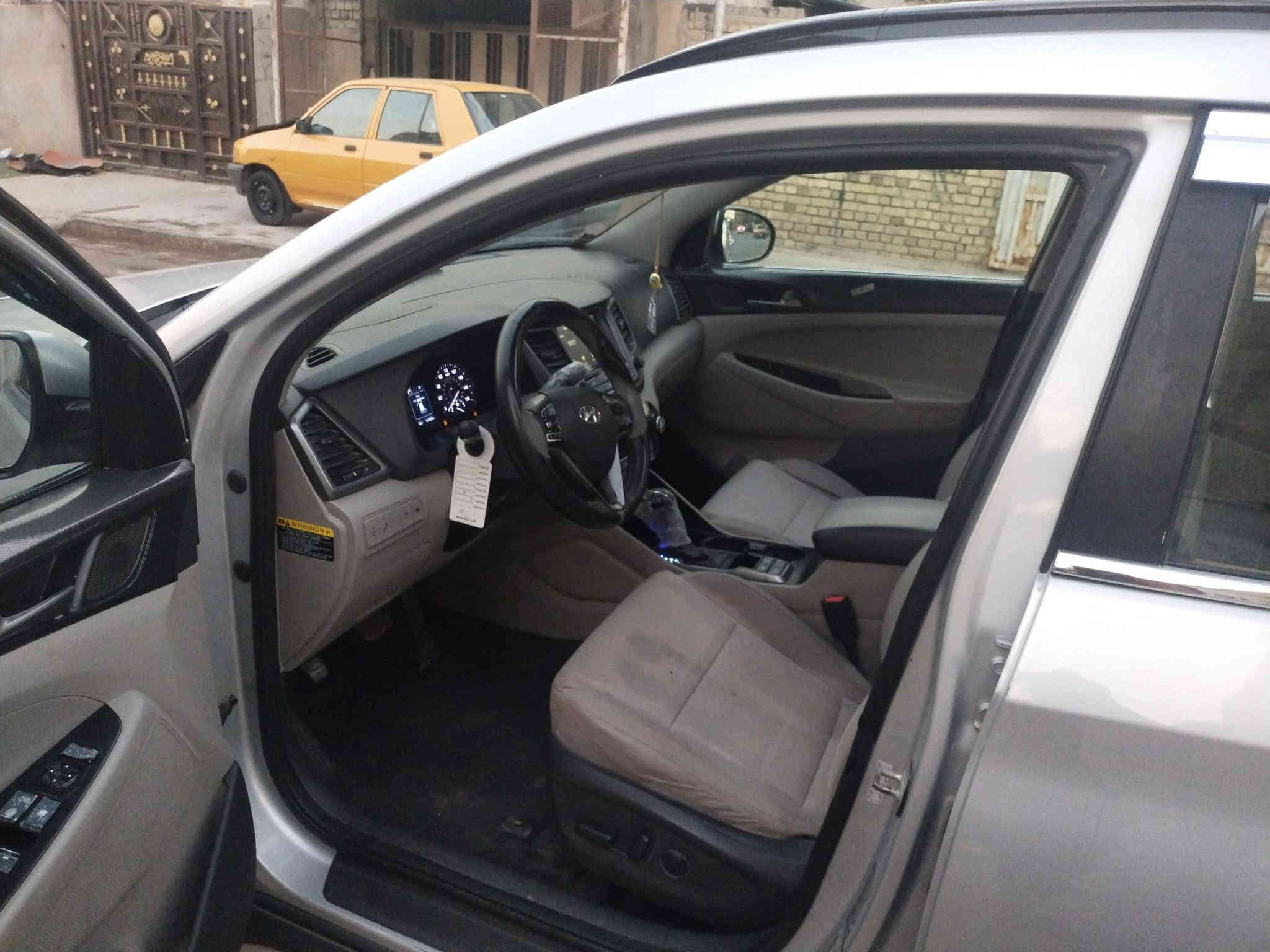 سلام عليكم توسان وراد أمريكا موديل 18 فول الفول الأخير واحد عل واحد بدون ايرباك بدون صبغ بدون تبديل بيه أربع اصابع فقط بل بنيد سيار بغداد بسمي تحويل ثاني يوم مكينه الف وستميه تيربو السعر 157 وبيه مجال الشراي العنوان بغداد شراي يتصل ***********
