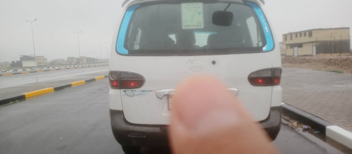 استاركس خصوصي 8راكب مديل 2001محدثه ل7 رقم انكليزي اديالى بسمي تحويل ثاني يوم سياره جاهزه من حداد وكير ومكينه وتايرات السياره ماعايزه شي السياره مثل ماواضحه بصوره اشويه كامره الجهازي موشي
مكاني بصره ب58وبيه مجال قليل هذه رقمي ***********
