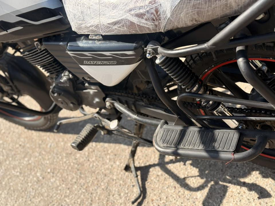 دايوان جبلي 23 رقم وسنويه بغداد انكليزي تحويل ثاني يوم دراجه خير من الله لا تنقيص ولا تبخير مكينه ناعمه كلش جيب فيتر وتعال افحص مكاني بغداد الشعب سعرها 2450 وبيها مجال *********** اتصل وبيك خير ودلل
