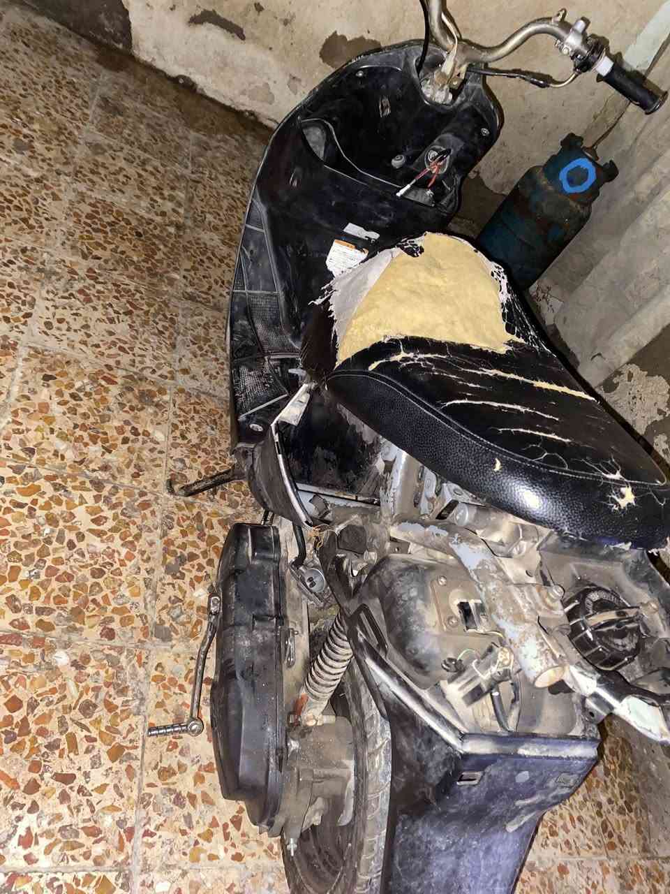 سلام عليكم ساسوكي كوم حديد ساعه تشتغل ساعه ماتشتغل سعرها 100بيه مجال مكاني ميسان حي القاهرة متواجد خاص ً


**إذا كنت صاحب هذا الإعلان وتريد حذفه لأي سبب، رجاءا أرسل رسالة إلى الدعم الفني**