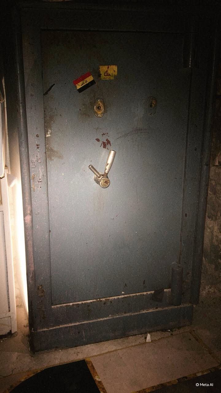 الطباخ وجدوره حجم كبير السعر 300 وبيهن مجال المكتبه 50 ولكنتور ابو لمرايه ٢٥ ولسرير ٢٥ ولقاصه حجم كبير 150 وبيهن مجال العنوان شارع نضال ليريد استفسار ع الخاص


**إذا كنت صاحب هذا الإعلان وتريد حذفه لأي سبب، رجاءا أرسل رسالة إلى الدعم الفني**