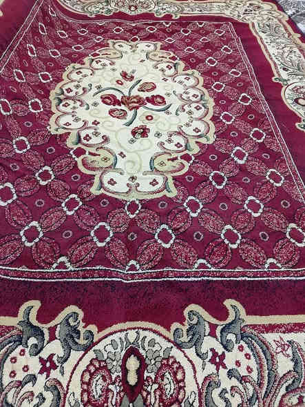 محفوره للبيع قياس 4/3 مستعمله شي قليل تركي نظيفه السعر 80 ألف حي السكر ***********
