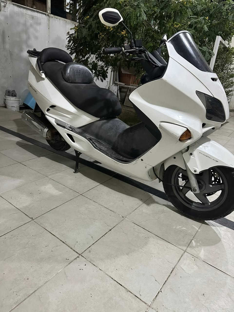 سلام عليكم فورزه صفر 6 نضام Abs دراجه نضيفه كلش شوكت ميعجبك انكر سلف وطلع شلعه معدل تخبل مابيه كل نقص ما عده قمجي كيلو متر وكج بانزين سعر 800 بيه مجال مكان زعفرانيه ***********
