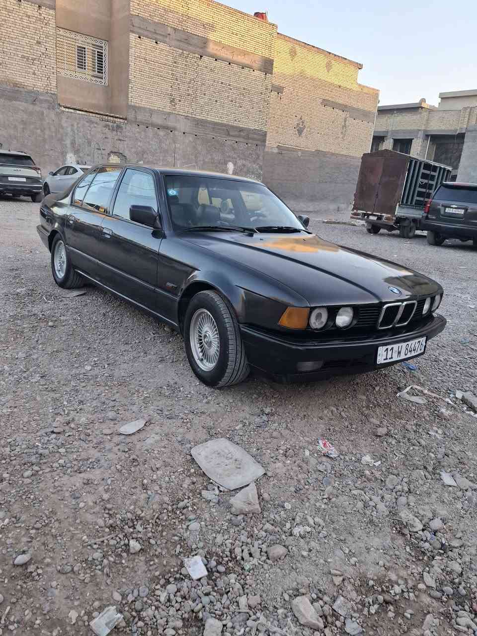 تفاصيل مع الصور
