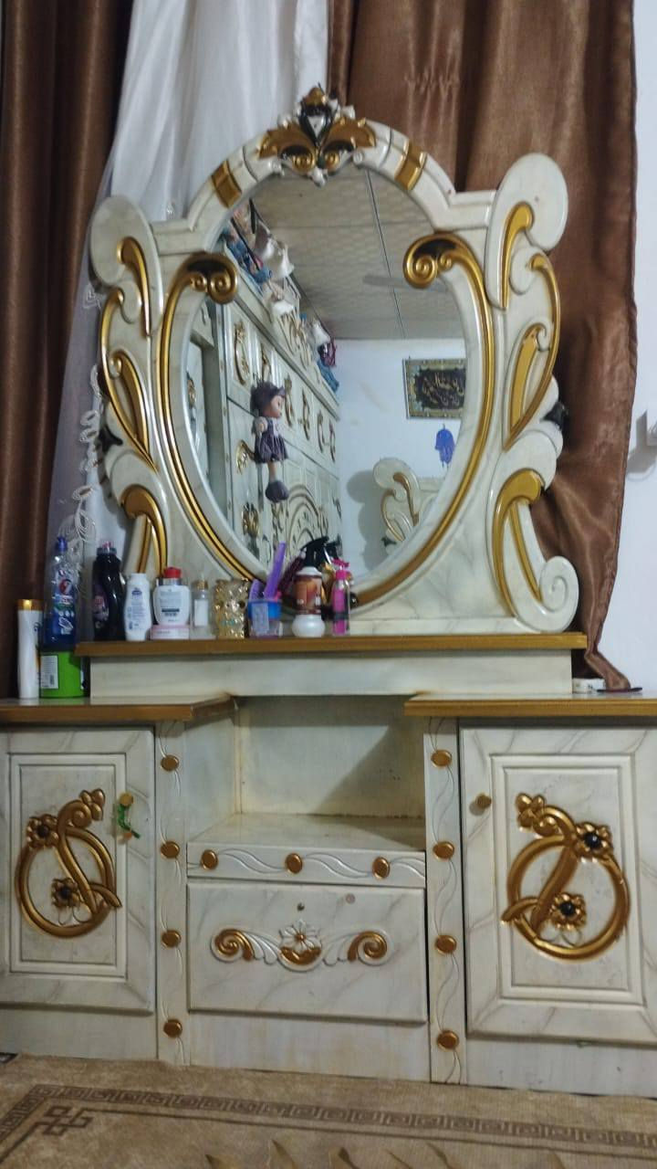 غرفه للبيع السعر خاص على هاذه الرقم   ***********
