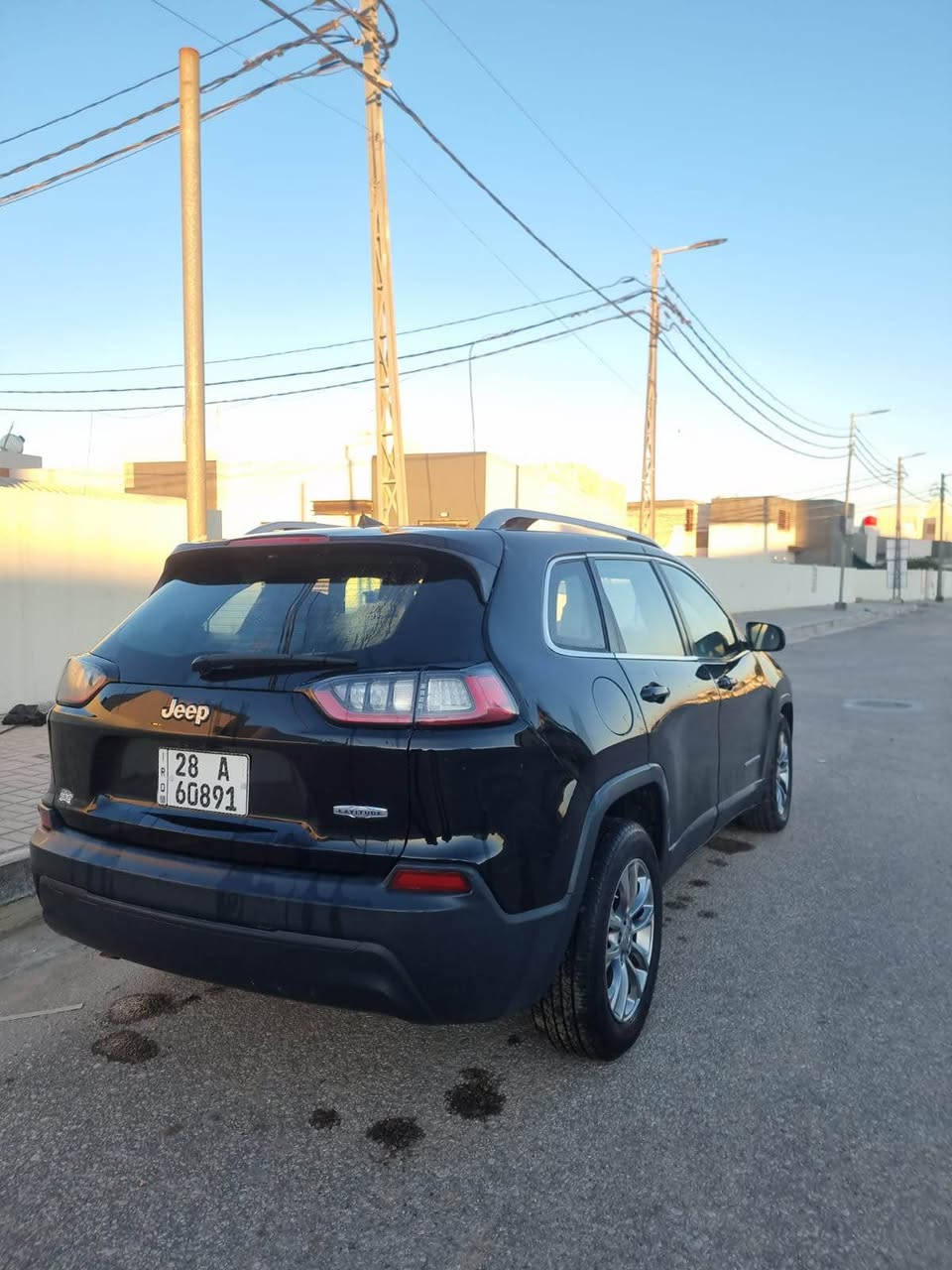 موديل 2019 
ماشيه114 كم
مكينة 4 سلندر 2400
رقم انكيلزي  وسنويه بأسمي مجدده قبل شهر.
تبريد محرك گير  كله مكفول 
دواخل جلد اسود 
بصمة 
شاشة 
سايد بريك كهرباء 
كشن كهرباء صور حادث موجوده +صبغ بلجاملغ الخلفي صوب السايق 
 رقم الهاتف ***********
السعر 125 النجف, العراق
