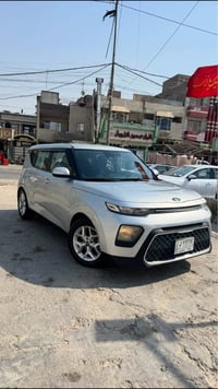 للبيع  كيا سول  موديل 2020 محرك 2000 دوش سنوية ب اسمي رقم بغداد الماني...