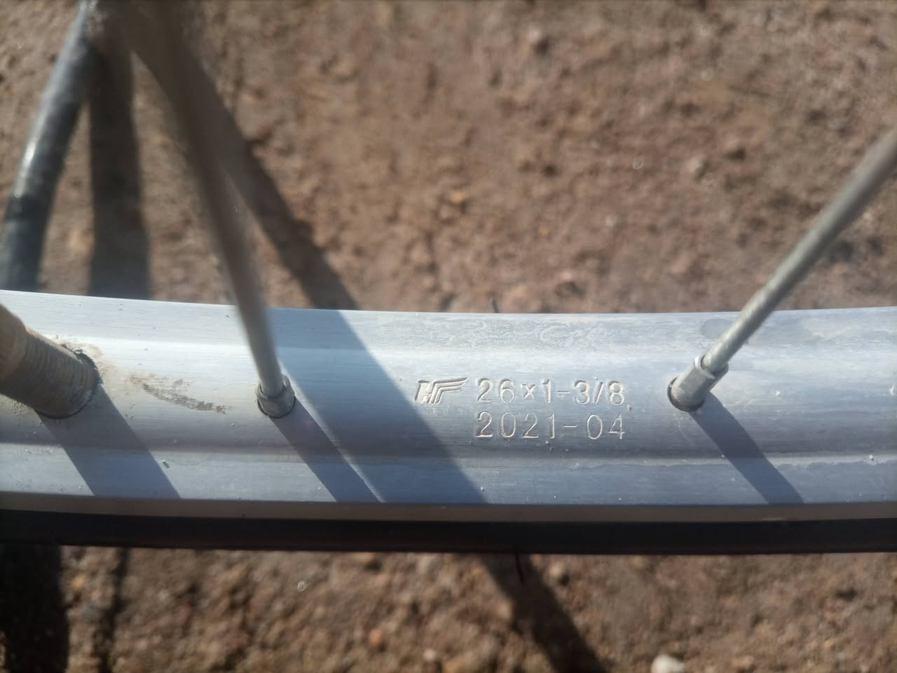 السلام عليكم باسكل للبيع موديل 21نضافة فول بس تايرة مبنجر السعر خاص


**إذا كنت صاحب هذا الإعلان وتريد حذفه لأي سبب، رجاءا أرسل رسالة إلى الدعم الفني**