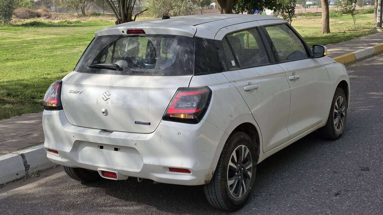 للبيــع سازوكي سويفت هايبرد♕2025♕
فول مواصفات  لون ابيض
محجوزة للمصرف استقطاع مباشر
 تنباع بوكالة لحين اكمال الاقساط  
السعر ♕98$♕ مع الوكالة
السيارة بيها سنوية باقي فقط تثبيت الوحات
مكان السيارة بغداد الدورة او الجادرية 
للأستفسار الاتصال 
***********
***********
