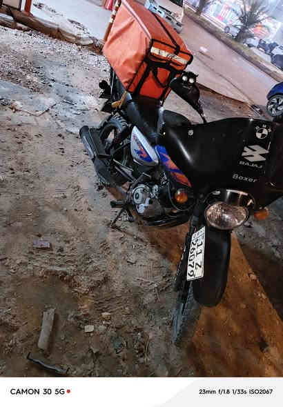 اسلام عليكم بوكسر البيع مرقم. الدراجة كلش نضيفة. عوزهة بس تفيلسهة. وتجي ونشوف بعينك مكاني. بل نهار بل رشاد بليل بل شعب. السعر. 2400 والشراي يتصل
***********٠
