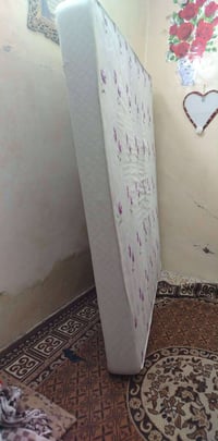 دوشك • ١٨٠×٢٠٠ • مستعمل قليل