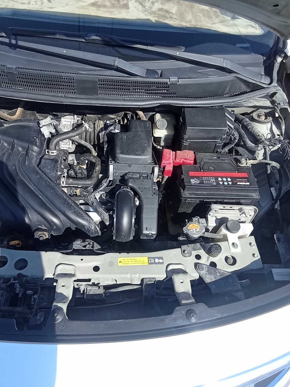 السلام عليكم 
من رخص الادمن المحترم 
نيسان صني هندي بليته زركه 
مديل 22 
كفاله مكينه كير حداده تبريد وضع الشركه 

بيهه فقط بارد كد شبر أور صعات 
العنوان بصره أبي الخصيب 
الاتصال  ***********
 السعر 113
