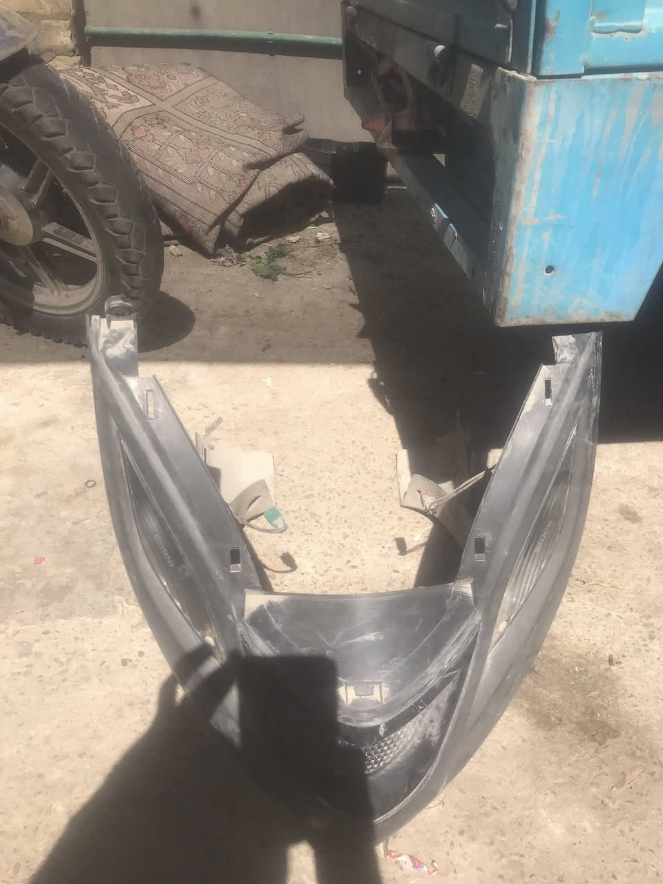 كفرات مال ماكس للبيع مختمه مشلوعات من دراجه .
السعر 30 الف العنوان بغداد بوب الشام ***********
