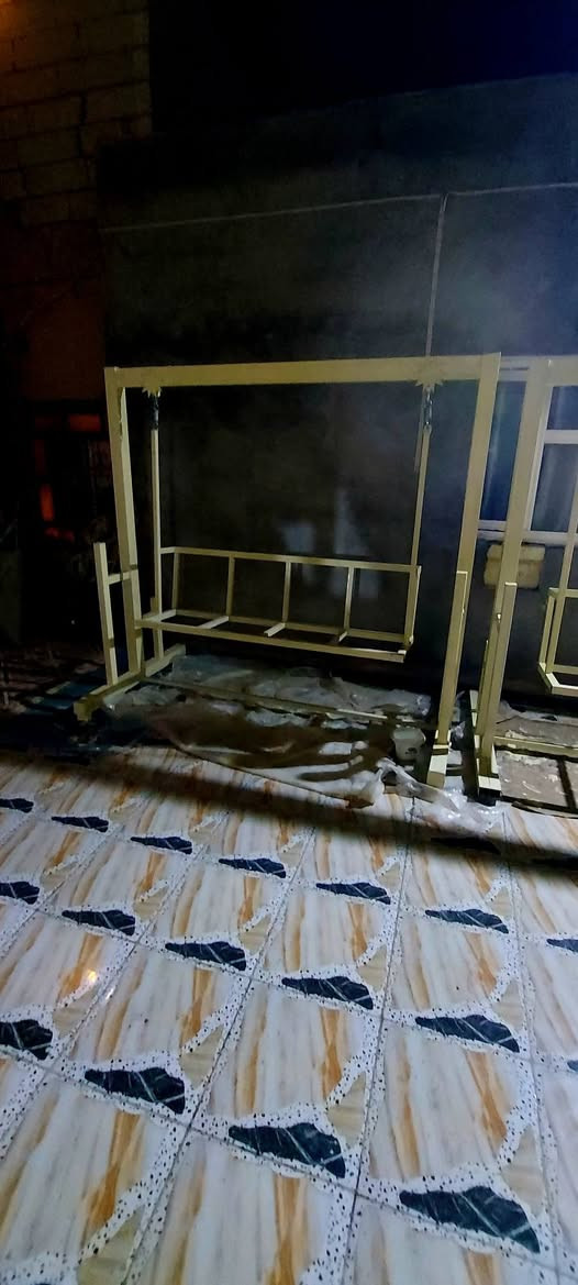 السلام عليكم
مرجوحة عدد 2  تفصال جديد للبيع 
حجم كبير سعر الوحدة 200 ألف 
*********** 
#حدادة_علي_داود
